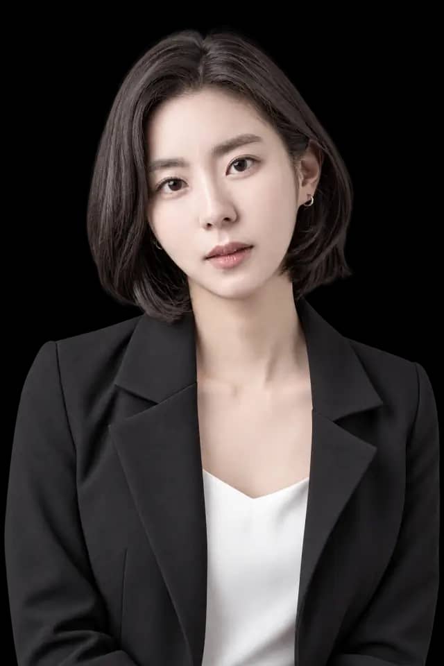 유이 라식재수술 후기 이미지